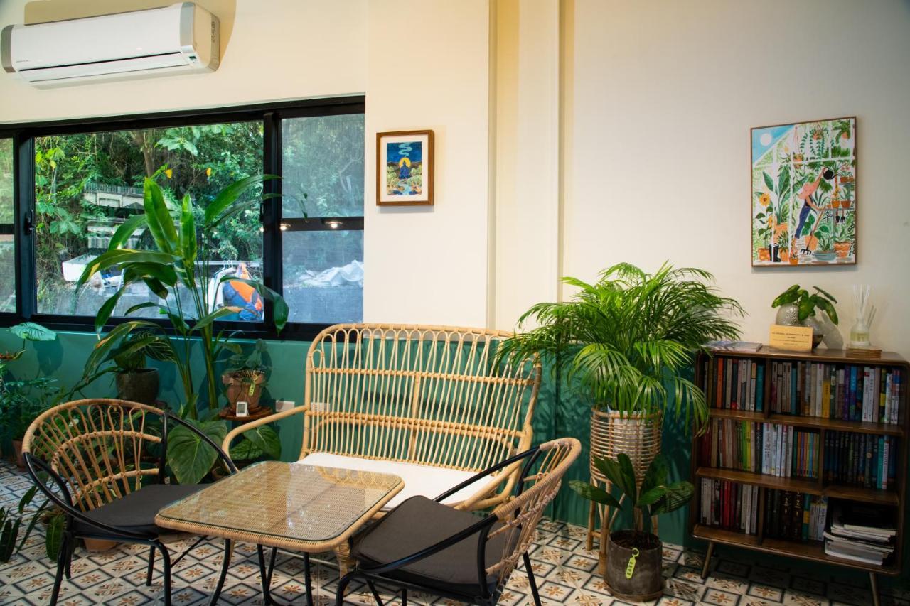Lixia Hostel Xiaoliuqiu Exteriör bild